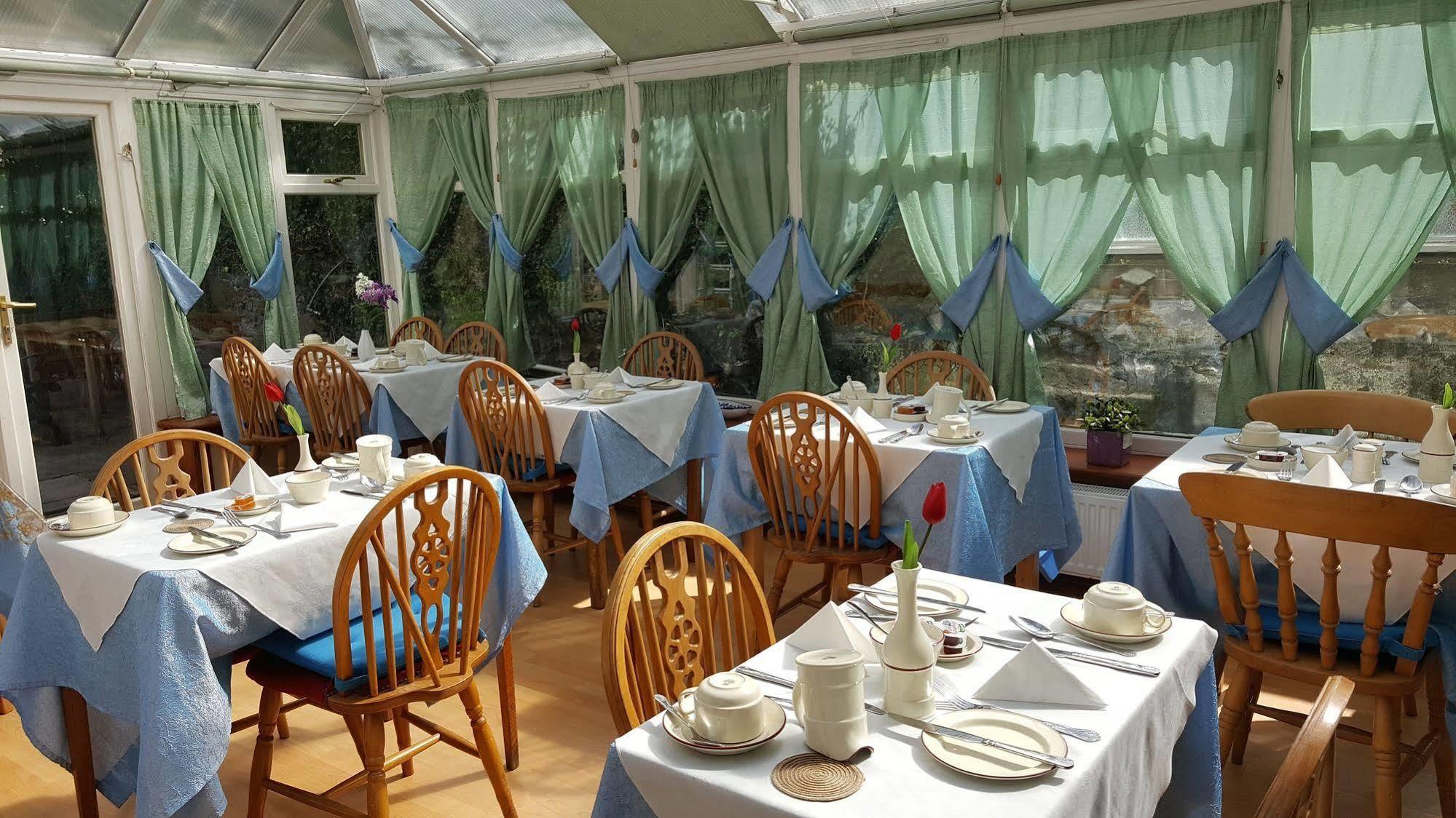Cherry Blossom Guest House วิทบี ภายนอก รูปภาพ